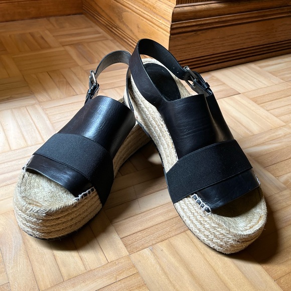 Balenciaga Flat Leather Raffia Platform Sandals - Picture 11 of 11